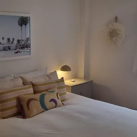 Boutique Rooftop With Ocean Views Apartment